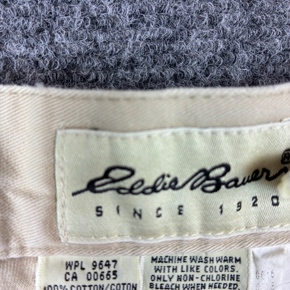 Eddie Bauer Mens 32 Pleated Chino Shorts Khaki Tan Cotton Twill Casual Outdoor - Picture 2 of 8